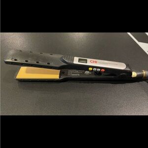 CHI Hair Straightener